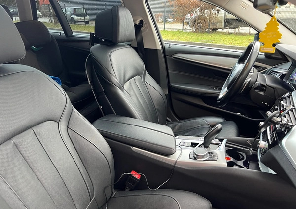 BMW Seria 5 cena 134900 przebieg: 149900, rok produkcji 2019 z Wrocław małe 79